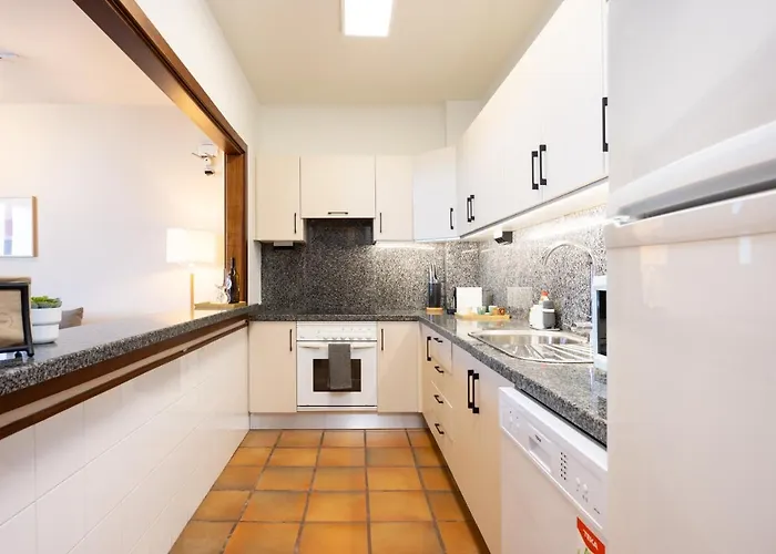 Amazing Beachfront Casa Corina I Апартаменты *